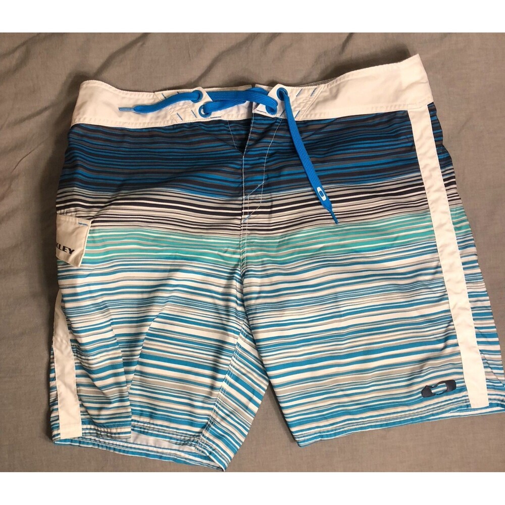 Oakley Board Shorts Men's Size 36 Blue Striped Swim Trunks Swimwear Surf Logo